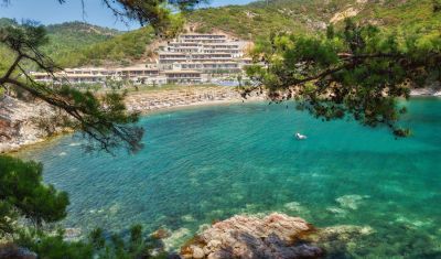 Oferta pentru Litoral 2025 Hotel Thassos Grand Resort 5* - Mic Dejun/Demipensiune