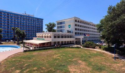 Oferta pentru Litoral 2025 Hotel Sulina International 4* - Mic Dejun/Mic Dejun + Fisa Cont