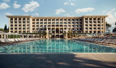 Oferta pentru Litoral 2025 Hotel Astor Garden 5* - Mic Dejun/Demipensiune