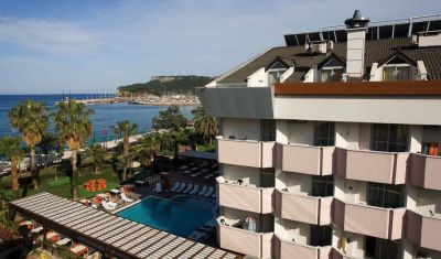 Oferta pentru Litoral 2025 Hotel Fame Beach 4* - Fame Style All Inclusive