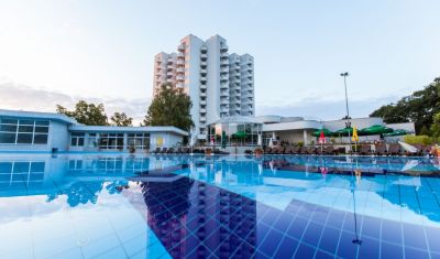 Oferta pentru Balneo 2025 Hotel International 4* - Demipensiune/Pensiune Completa + Tratament
