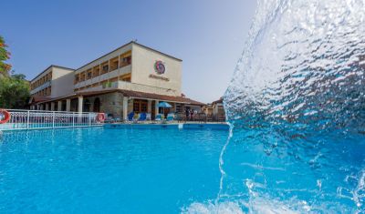 Oferta pentru Litoral 2025 Hotel Gemini 3* (avion charter) - Mic Dejun/Demipensiune