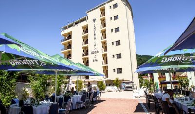 Oferta pentru Balneo 2025 Imperial Hotel & Spa 4* - Mic Dejun/Mic Dejun + Fisa Cont