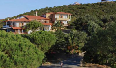 Oferta pentru Litoral 2025 Hotel Athorama 3* - Mic Dejun