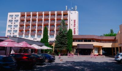 Oferta pentru Balneo 2025 Hotel Parc Amara 4* - Mic Dejun + Fisa Cont - Odihna/Tratament