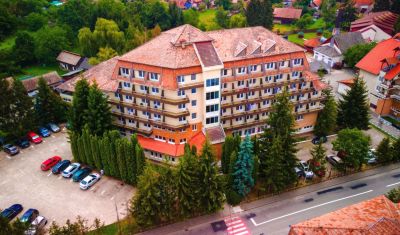 Oferta pentru Balneo 2025 Hotel Bacolux Santis 3* - Mic Dejun/Pensiune Completa + Tratament